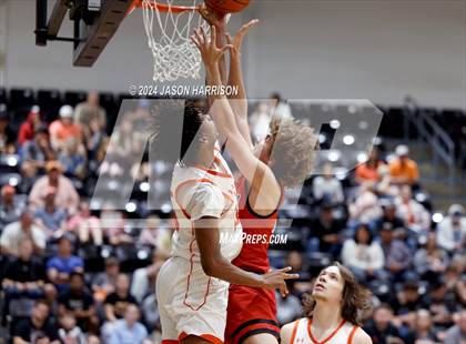 Thumbnail 3 in Honey Grove vs. Muenster (UIL Basketball 2A Regional Quarterfinal) photogallery.