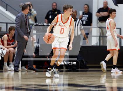 Thumbnail 3 in Honey Grove vs. Muenster (UIL Basketball 2A Regional Quarterfinal) photogallery.