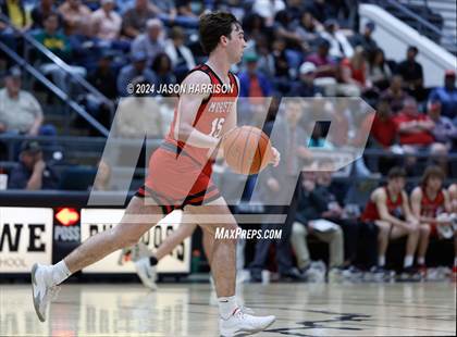 Thumbnail 2 in Honey Grove vs. Muenster (UIL Basketball 2A Regional Quarterfinal) photogallery.