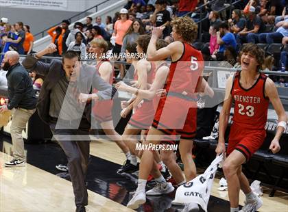 Thumbnail 2 in Honey Grove vs. Muenster (UIL Basketball 2A Regional Quarterfinal) photogallery.