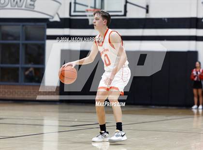 Thumbnail 1 in Honey Grove vs. Muenster (UIL Basketball 2A Regional Quarterfinal) photogallery.