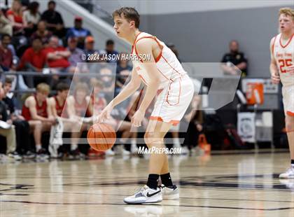 Thumbnail 1 in Honey Grove vs. Muenster (UIL Basketball 2A Regional Quarterfinal) photogallery.