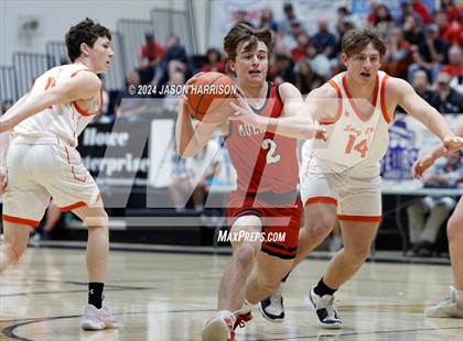 Thumbnail 1 in Honey Grove vs. Muenster (UIL Basketball 2A Regional Quarterfinal) photogallery.