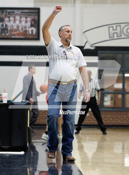 Thumbnail 3 in Honey Grove vs. Muenster (UIL Basketball 2A Regional Quarterfinal) photogallery.