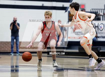 Thumbnail 3 in Honey Grove vs. Muenster (UIL Basketball 2A Regional Quarterfinal) photogallery.