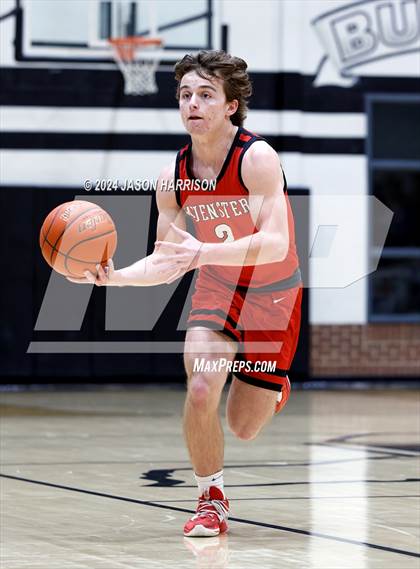 Thumbnail 2 in Honey Grove vs. Muenster (UIL Basketball 2A Regional Quarterfinal) photogallery.