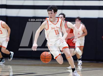 Thumbnail 1 in Honey Grove vs. Muenster (UIL Basketball 2A Regional Quarterfinal) photogallery.