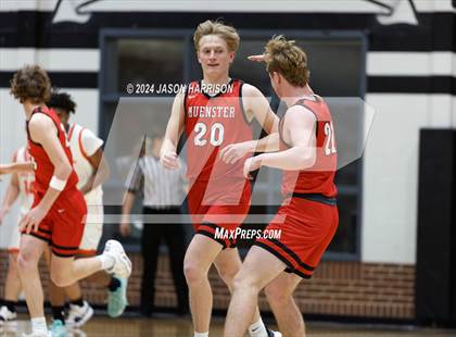 Thumbnail 3 in Honey Grove vs. Muenster (UIL Basketball 2A Regional Quarterfinal) photogallery.