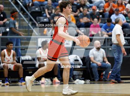Thumbnail 3 in Honey Grove vs. Muenster (UIL Basketball 2A Regional Quarterfinal) photogallery.
