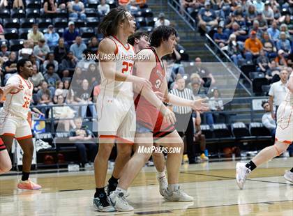 Thumbnail 1 in Honey Grove vs. Muenster (UIL Basketball 2A Regional Quarterfinal) photogallery.