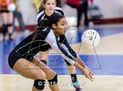 Thumbnail 3 in Rock Canyon vs. Arapahoe (CHSAA 5A Playoff) photogallery.