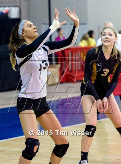 Thumbnail 2 in Rock Canyon vs. Arapahoe (CHSAA 5A Playoff) photogallery.