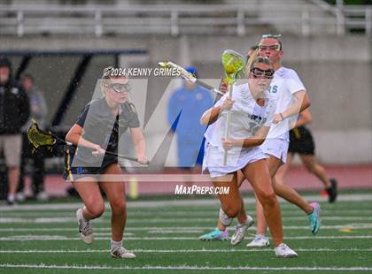 Thumbnail 3 in Cambridge vs. Chattahoochee (GHSA 5A-6A Semifinal) photogallery.