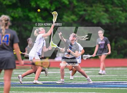 Thumbnail 3 in Cambridge vs. Chattahoochee (GHSA 5A-6A Semifinal) photogallery.