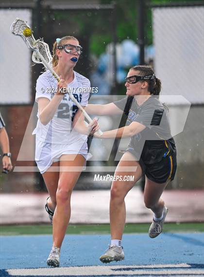 Thumbnail 3 in Cambridge vs. Chattahoochee (GHSA 5A-6A Semifinal) photogallery.