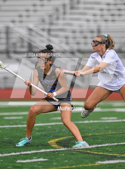 Thumbnail 2 in Cambridge vs. Chattahoochee (GHSA 5A-6A Semifinal) photogallery.