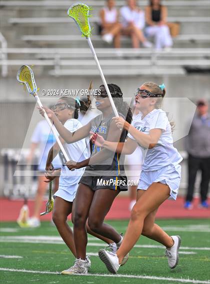 Thumbnail 3 in Cambridge vs. Chattahoochee (GHSA 5A-6A Semifinal) photogallery.