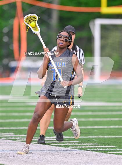 Thumbnail 3 in Cambridge vs. Chattahoochee (GHSA 5A-6A Semifinal) photogallery.