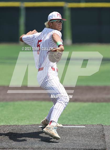 Thumbnail 2 in Mountain Ridge vs. Bingham (UHSAA 6A Bracket Play) photogallery.