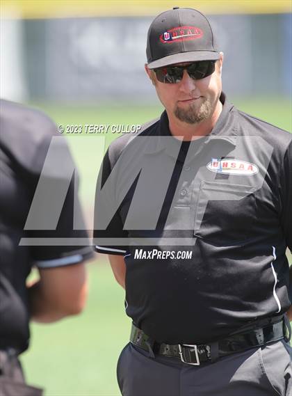 Thumbnail 2 in Mountain Ridge vs. Bingham (UHSAA 6A Bracket Play) photogallery.