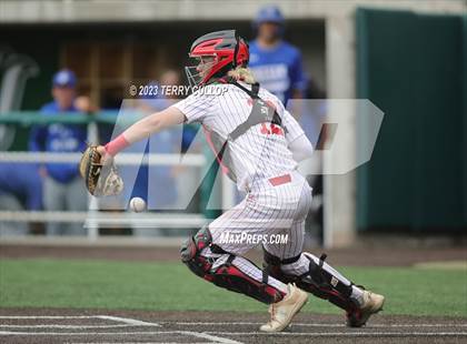 Thumbnail 2 in Mountain Ridge vs. Bingham (UHSAA 6A Bracket Play) photogallery.