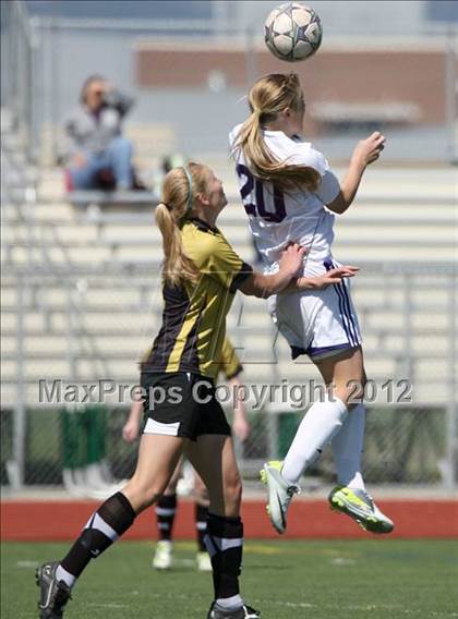 Thumbnail 2 in Arapahoe @ Fort Collins photogallery.