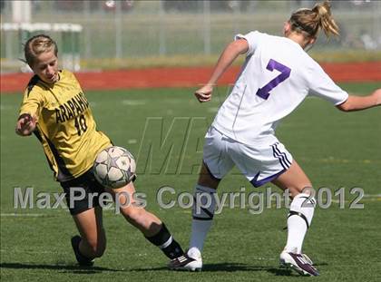 Thumbnail 2 in Arapahoe @ Fort Collins photogallery.