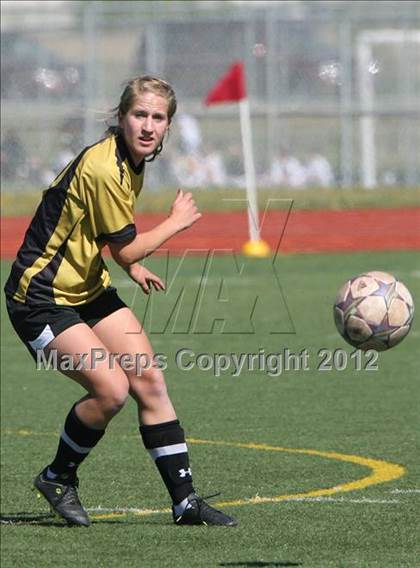 Thumbnail 1 in Arapahoe @ Fort Collins photogallery.