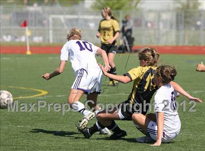 Thumbnail 2 in Arapahoe @ Fort Collins photogallery.