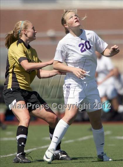 Thumbnail 2 in Arapahoe @ Fort Collins photogallery.