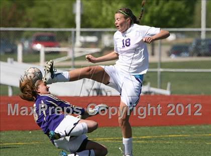 Thumbnail 1 in Arapahoe @ Fort Collins photogallery.