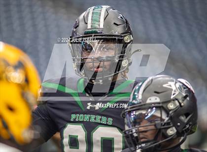 Thumbnail 2 in Fort Bend Marshall vs. Iowa Colony (UIL 5A- D2 Football Regional Semi)  photogallery.
