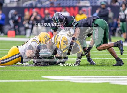 Thumbnail 1 in Fort Bend Marshall vs. Iowa Colony (UIL 5A- D2 Football Regional Semi)  photogallery.