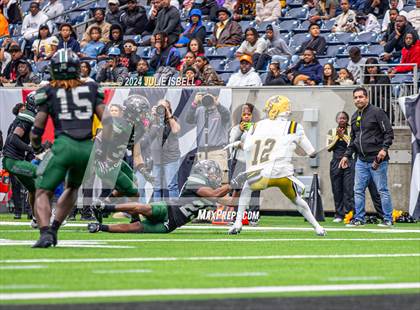 Thumbnail 2 in Fort Bend Marshall vs. Iowa Colony (UIL 5A- D2 Football Regional Semi)  photogallery.
