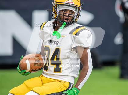 Thumbnail 2 in Fort Bend Marshall vs. Iowa Colony (UIL 5A- D2 Football Regional Semi)  photogallery.