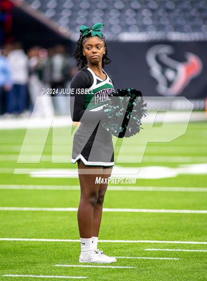 Thumbnail 1 in Fort Bend Marshall vs. Iowa Colony (UIL 5A- D2 Football Regional Semi)  photogallery.