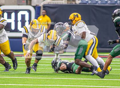 Thumbnail 3 in Fort Bend Marshall vs. Iowa Colony (UIL 5A- D2 Football Regional Semi)  photogallery.