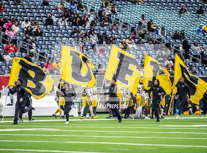 Thumbnail 3 in Fort Bend Marshall vs. Iowa Colony (UIL 5A- D2 Football Regional Semi)  photogallery.