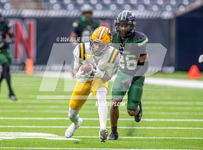 Thumbnail 1 in Fort Bend Marshall vs. Iowa Colony (UIL 5A- D2 Football Regional Semi)  photogallery.