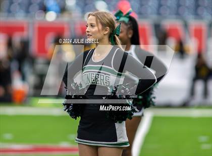 Thumbnail 3 in Fort Bend Marshall vs. Iowa Colony (UIL 5A- D2 Football Regional Semi)  photogallery.