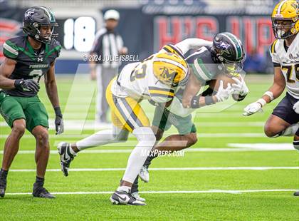 Thumbnail 3 in Fort Bend Marshall vs. Iowa Colony (UIL 5A- D2 Football Regional Semi)  photogallery.
