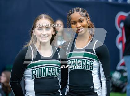 Thumbnail 3 in Fort Bend Marshall vs. Iowa Colony (UIL 5A- D2 Football Regional Semi)  photogallery.