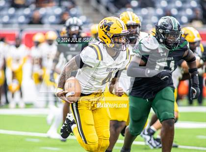 Thumbnail 2 in Fort Bend Marshall vs. Iowa Colony (UIL 5A- D2 Football Regional Semi)  photogallery.
