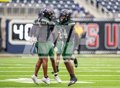 Thumbnail 3 in Fort Bend Marshall vs. Iowa Colony (UIL 5A- D2 Football Regional Semi)  photogallery.