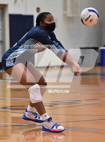 Thumbnail 3 in Wake Forest @ Millbrook photogallery.