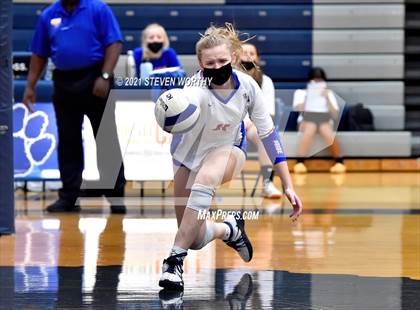 Thumbnail 3 in Wake Forest @ Millbrook photogallery.