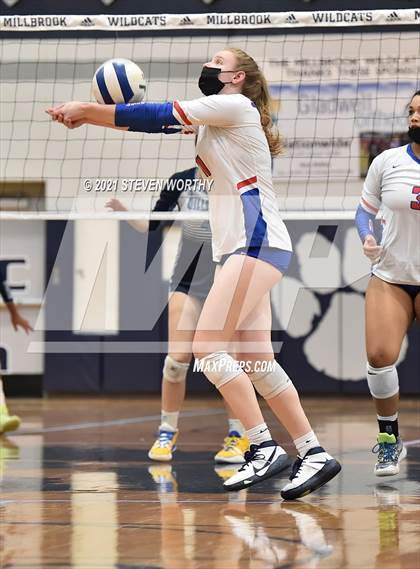 Thumbnail 2 in Wake Forest @ Millbrook photogallery.