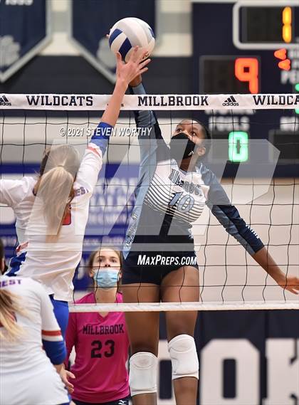 Thumbnail 3 in Wake Forest @ Millbrook photogallery.
