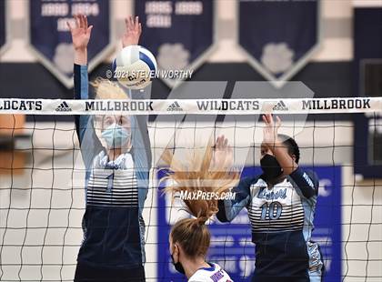 Thumbnail 1 in Wake Forest @ Millbrook photogallery.