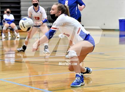 Thumbnail 3 in Wake Forest @ Millbrook photogallery.